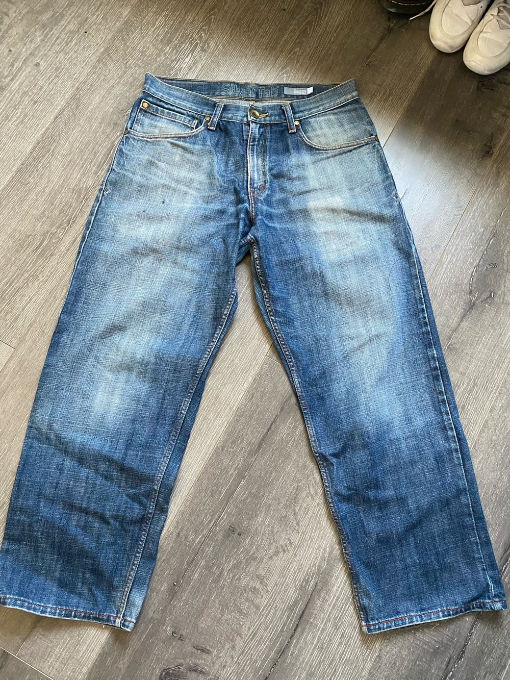 Levi’s • SilverTab Baggy Jeans Relaxed Fit Blue Washed Denim